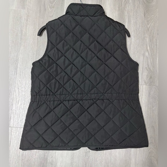 St John’s Bay Black Quilted Vest With Gold Zipper & Pockets Women’s Size Medium - Picture 3 of 10